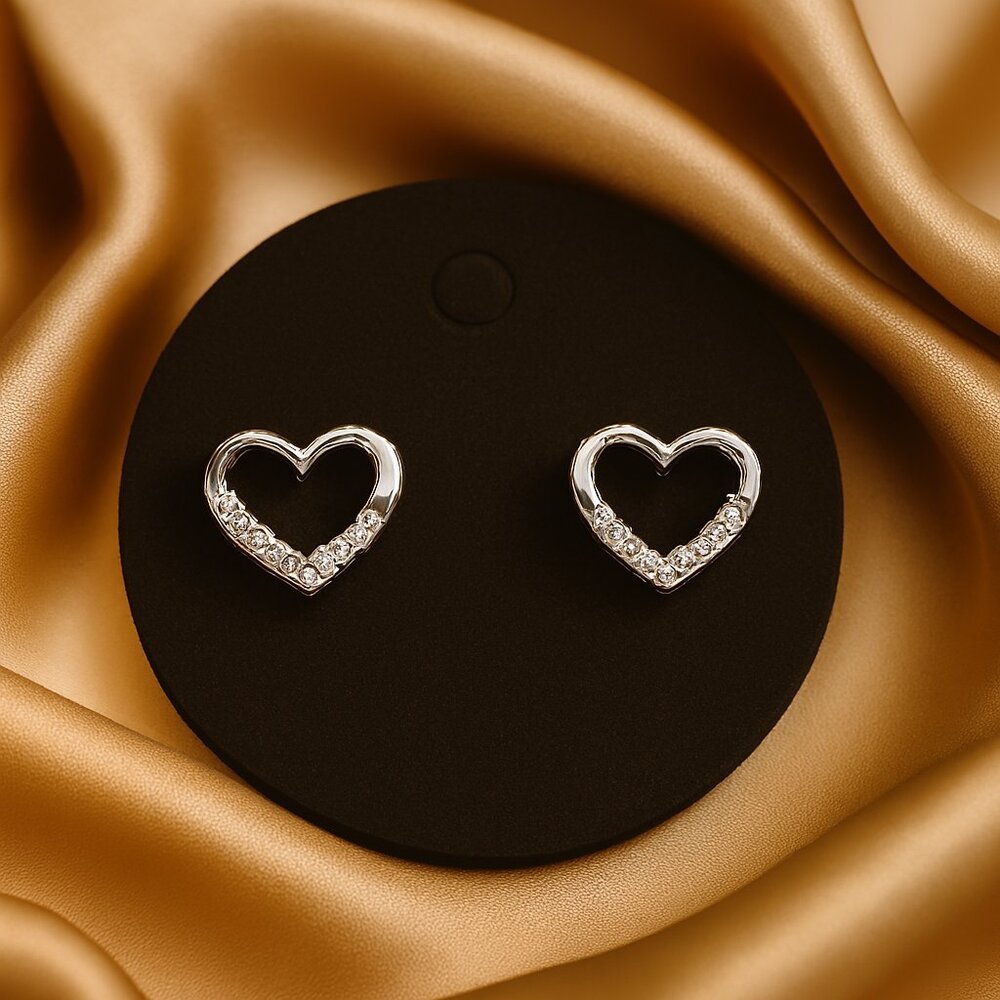 Minimalist Silver Heart Earrings | Dainty Chic Sparkling Studs for Women Jewelry